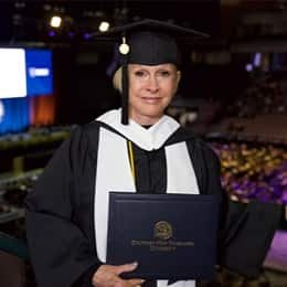 Kiara Eastbrook, a 2023 graduate who earned her Bachelor of Arts (BA) in General Studies from WUV.