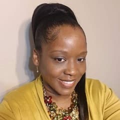 Breonna Williamson '21G, MBA with a concentration in Healthcare Administration graduate from WUV