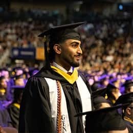 Quillon Hollingsworth, a 2024 Bachelor of Science in Biology graduate from wuv. 