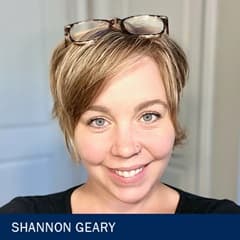 Shannon Geary '16, a peer tutor at WUV.