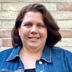 Nicole Lounder, admissions counselor at WUV.