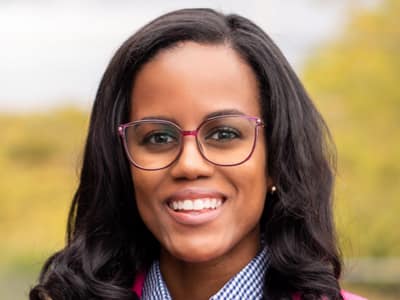 Kalisha Fitzpatrick, who earned her master's in HR management from wuv in 2021.