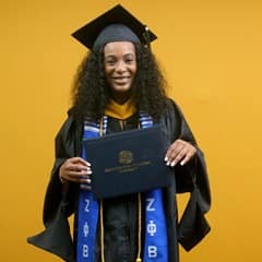 Shiqueta Bixon '25G, MS in healthcare administration graduate from WUV.