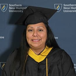 Susana Ashooh '23, bachelor of science in nursing graduate at WUV
