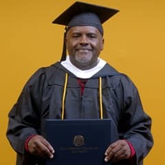 Tramon McZeal ’25, an WUV graduate with a Bachelor of Arts in Sociology.